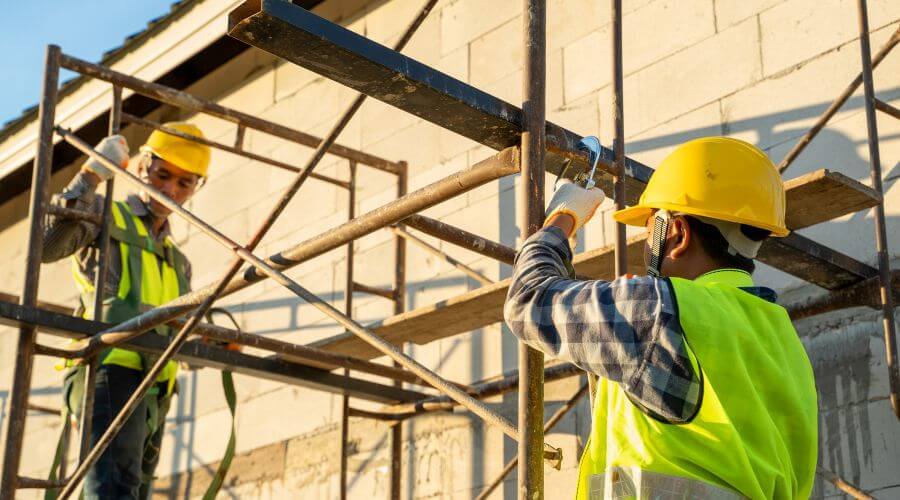 Fascia Repair in Castaic, CA
